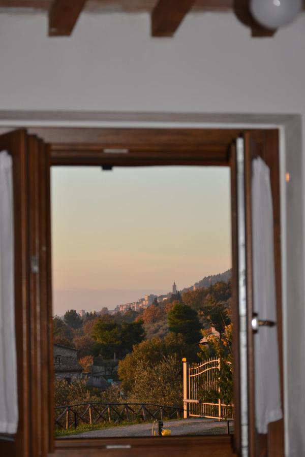 Locazione Turistica Villa Delle Rose Assis Exterior foto