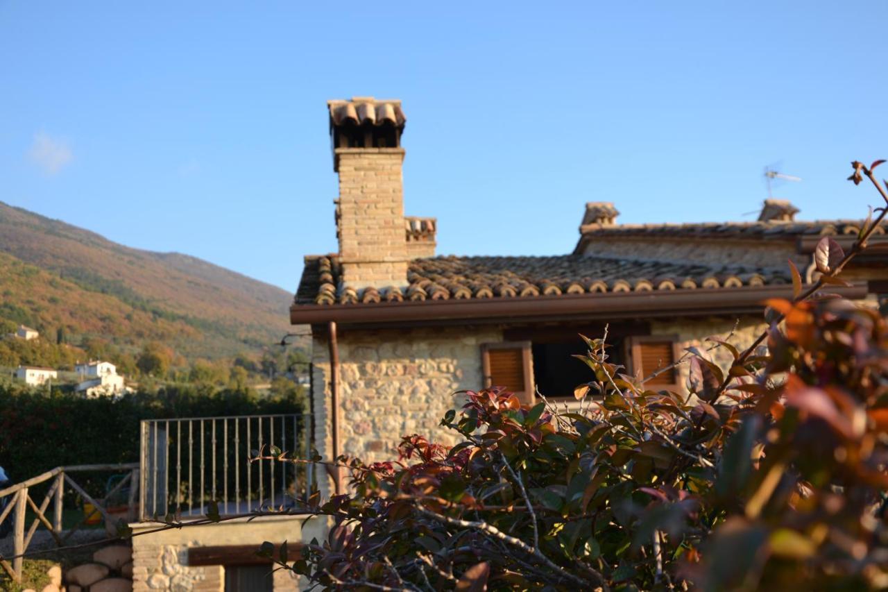 Locazione Turistica Villa Delle Rose Assis Exterior foto
